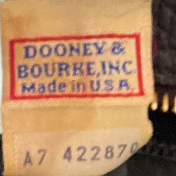 DESIGNED BY DOONEY AND BOURKE!!!! NWOT VINTAGE MADE IN THE USA NAVY BLUE PURSE - Picture 4 of 9